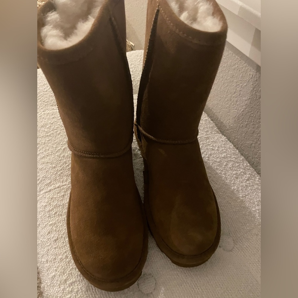 Brand new Bearpaw winter boots